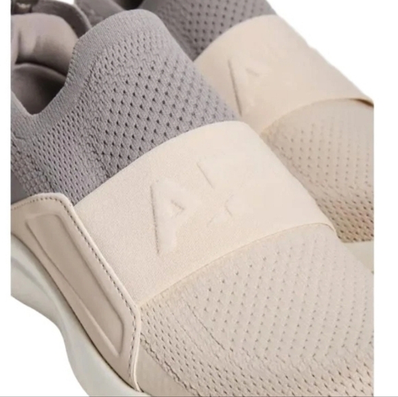 NIB APL TechLoom Bliss Men's Slip-On Sneakers Size 9.5 Tundra Beach Ivory - Picture 3 of 7